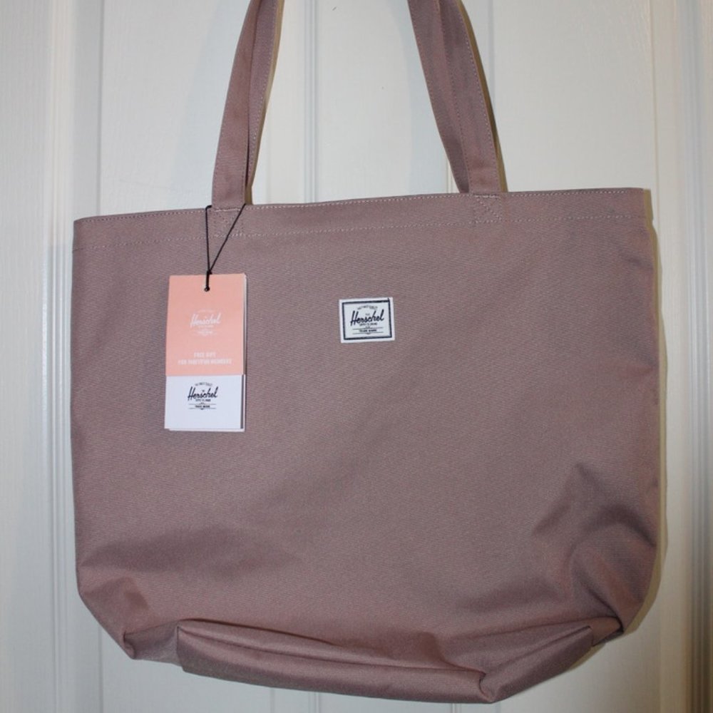 NWT Herschel Supply Co. Brand Zipped Tote